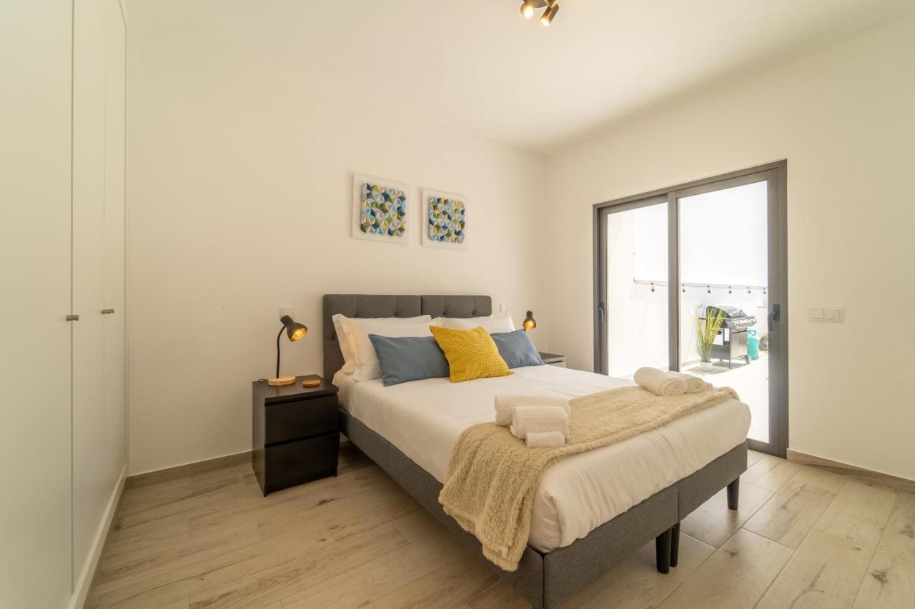 O Macarico - Walking Distance To Monte Clerigo And Amoreira Beaches Apartment