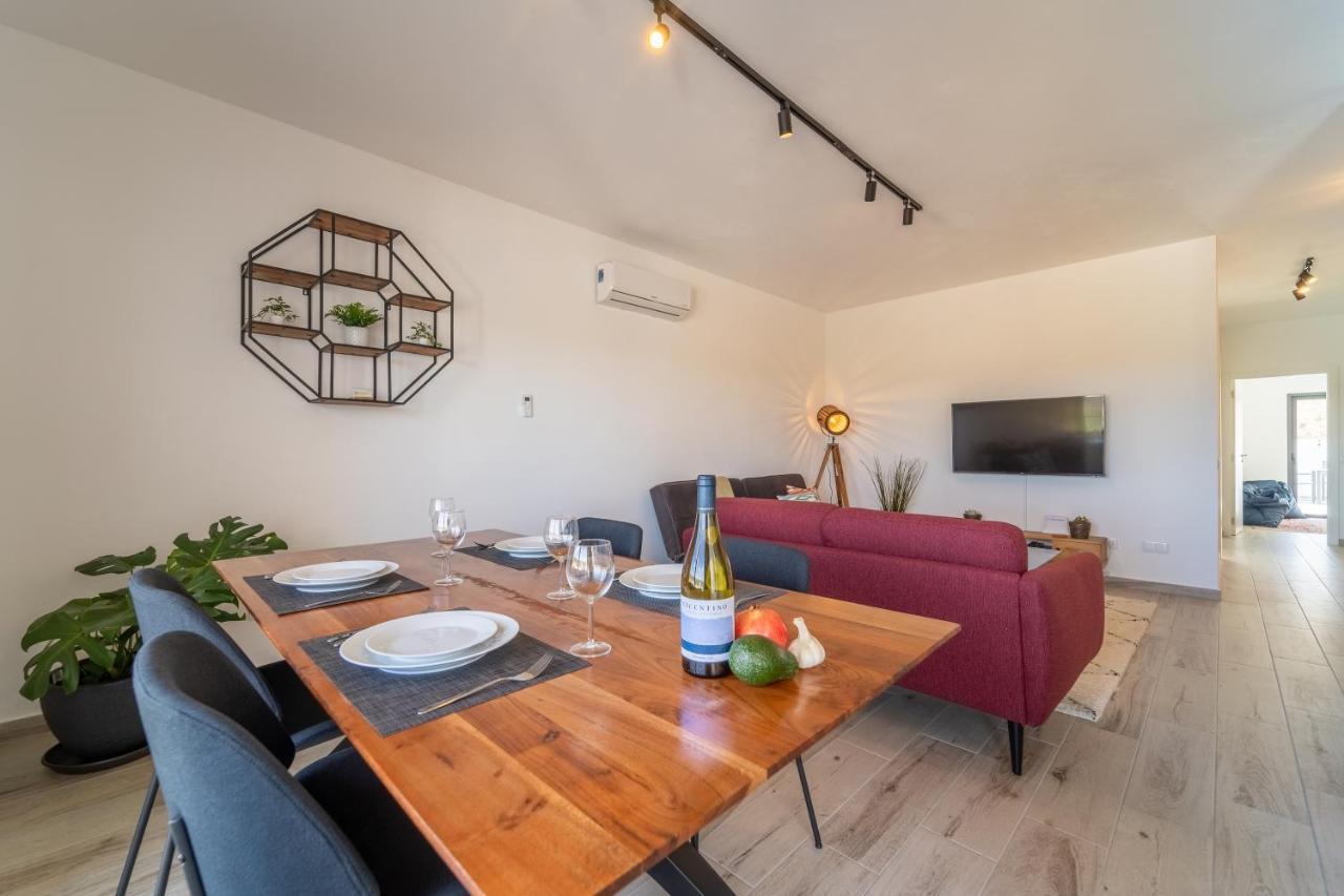 O Macarico - Walking Distance To Monte Clerigo And Amoreira Beaches Apartment *