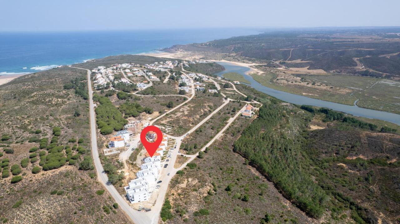 O Macarico - Walking Distance To Monte Clerigo And Amoreira Beaches * Aljezur