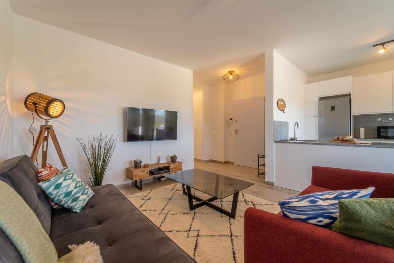 Apartment O Macarico - Walking Distance To Monte Clerigo And Amoreira Beaches