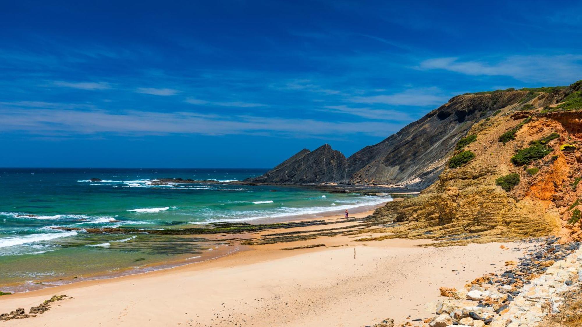 O Macarico - Walking Distance To Monte Clerigo And Amoreira Beaches
